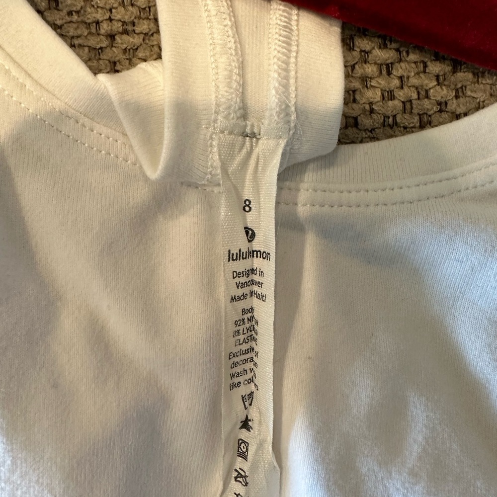 White lululemon Aloha tank